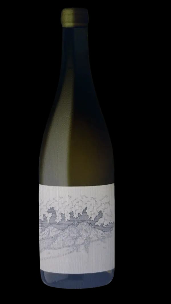 bottle of Tiernes Chenin Blanc on a white background
